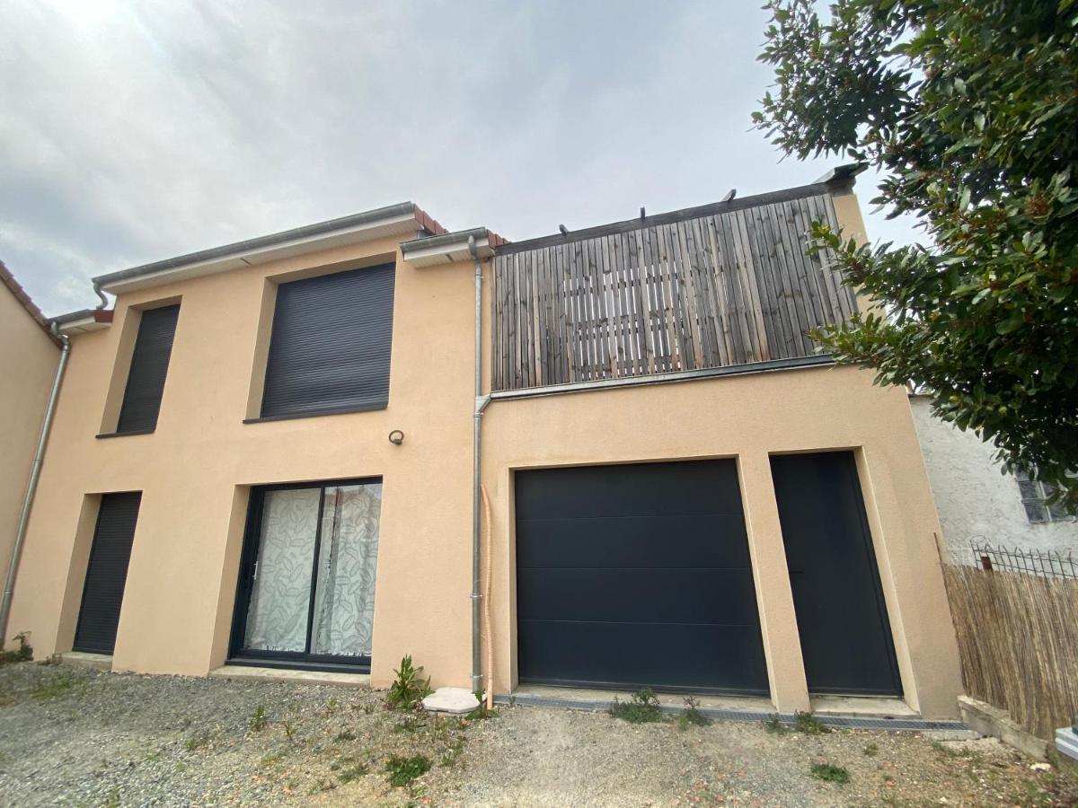 Loft avec terrasse sans vis a vis à 3km du circuit avec garage au calme Le Mans Exterior foto