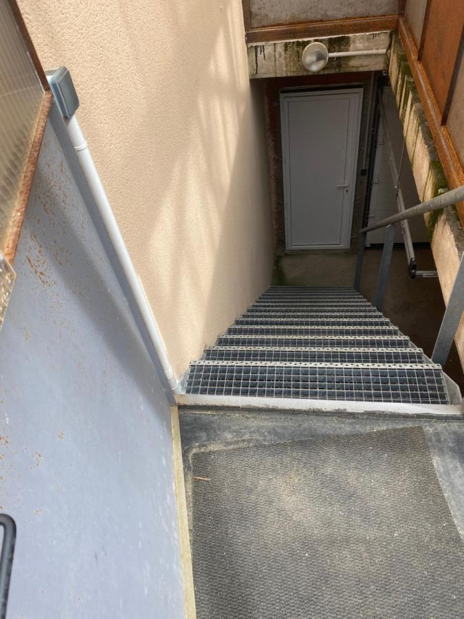 Loft avec terrasse sans vis a vis à 3km du circuit avec garage au calme Le Mans Exterior foto